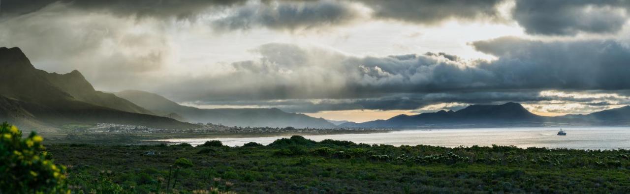 Villachad Guesthouse Kleinmond Exterior photo